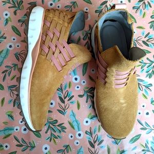 Cole Haan Grandexplore shoes women's 6.5